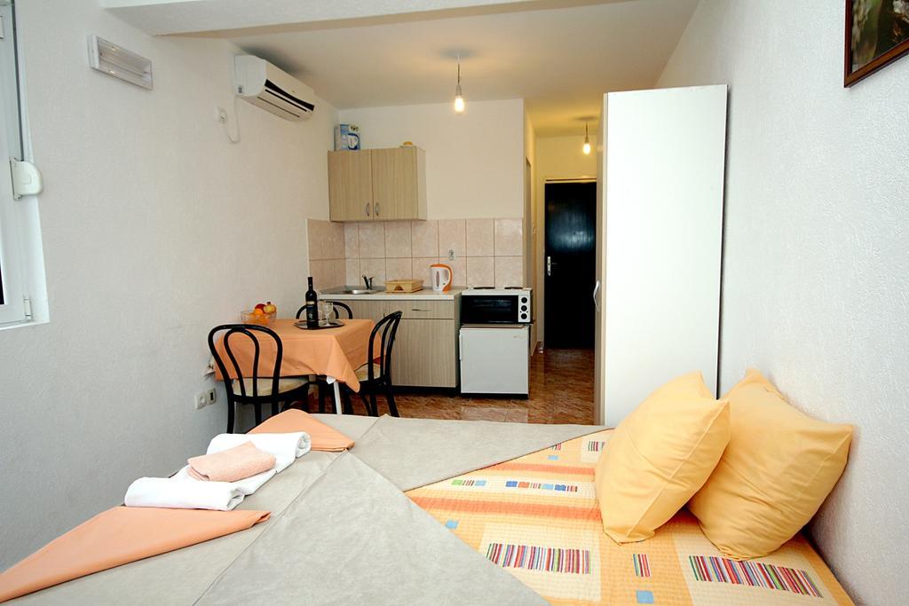 Apartmani Neda Bane Petrovac Rom bilde