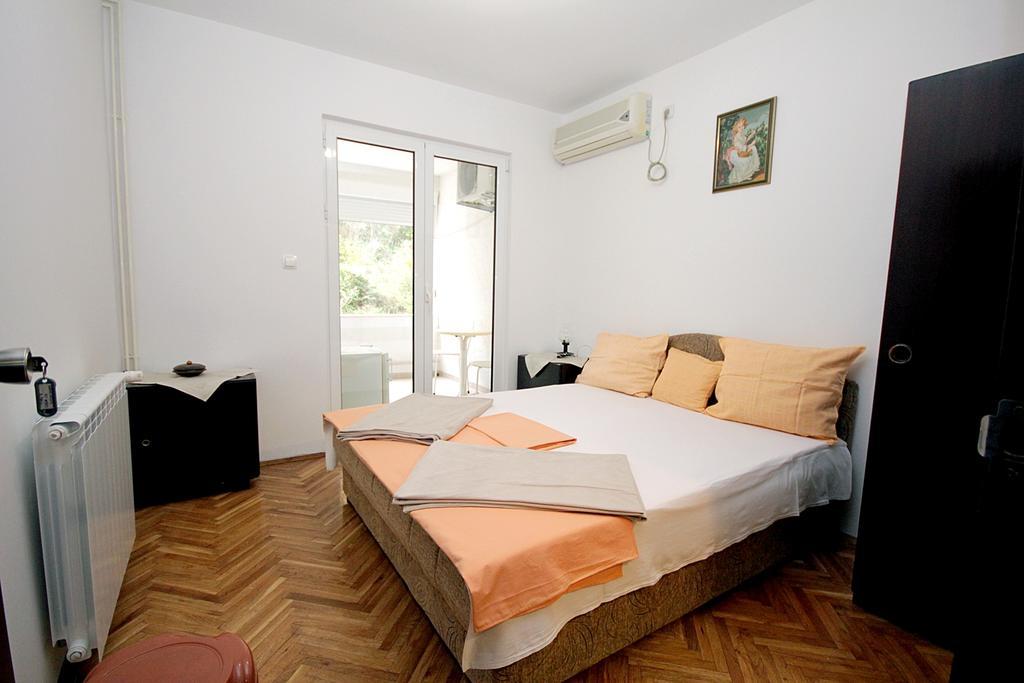 Apartmani Neda Bane Petrovac Rom bilde