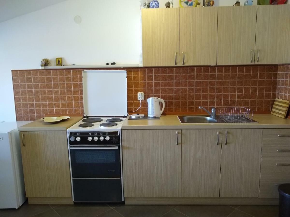 Apartmani Neda Bane Petrovac Eksteriør bilde
