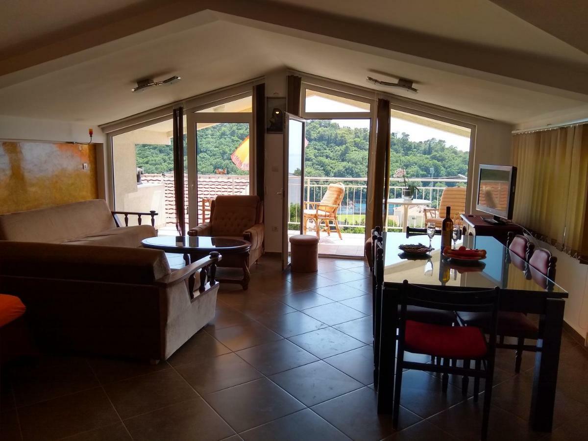 Apartmani Neda Bane Petrovac Eksteriør bilde