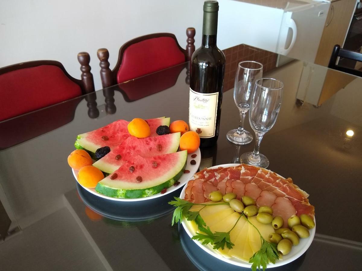 Apartmani Neda Bane Petrovac Eksteriør bilde