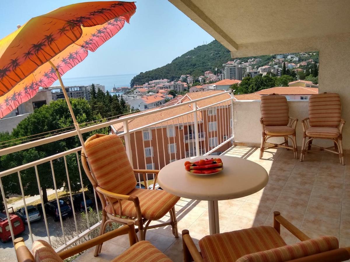 Apartmani Neda Bane Petrovac Eksteriør bilde